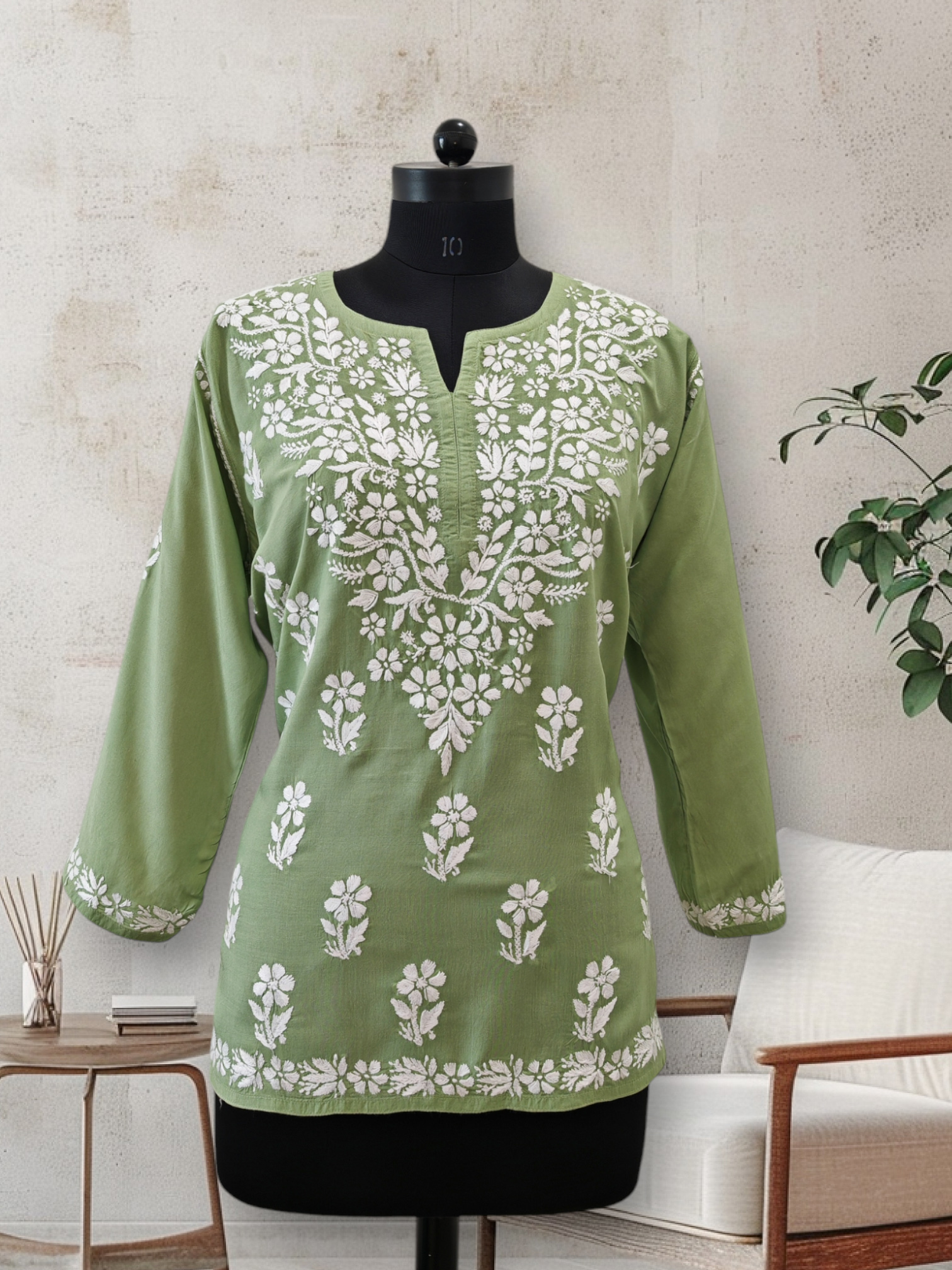 lucknowi chickankari short top green