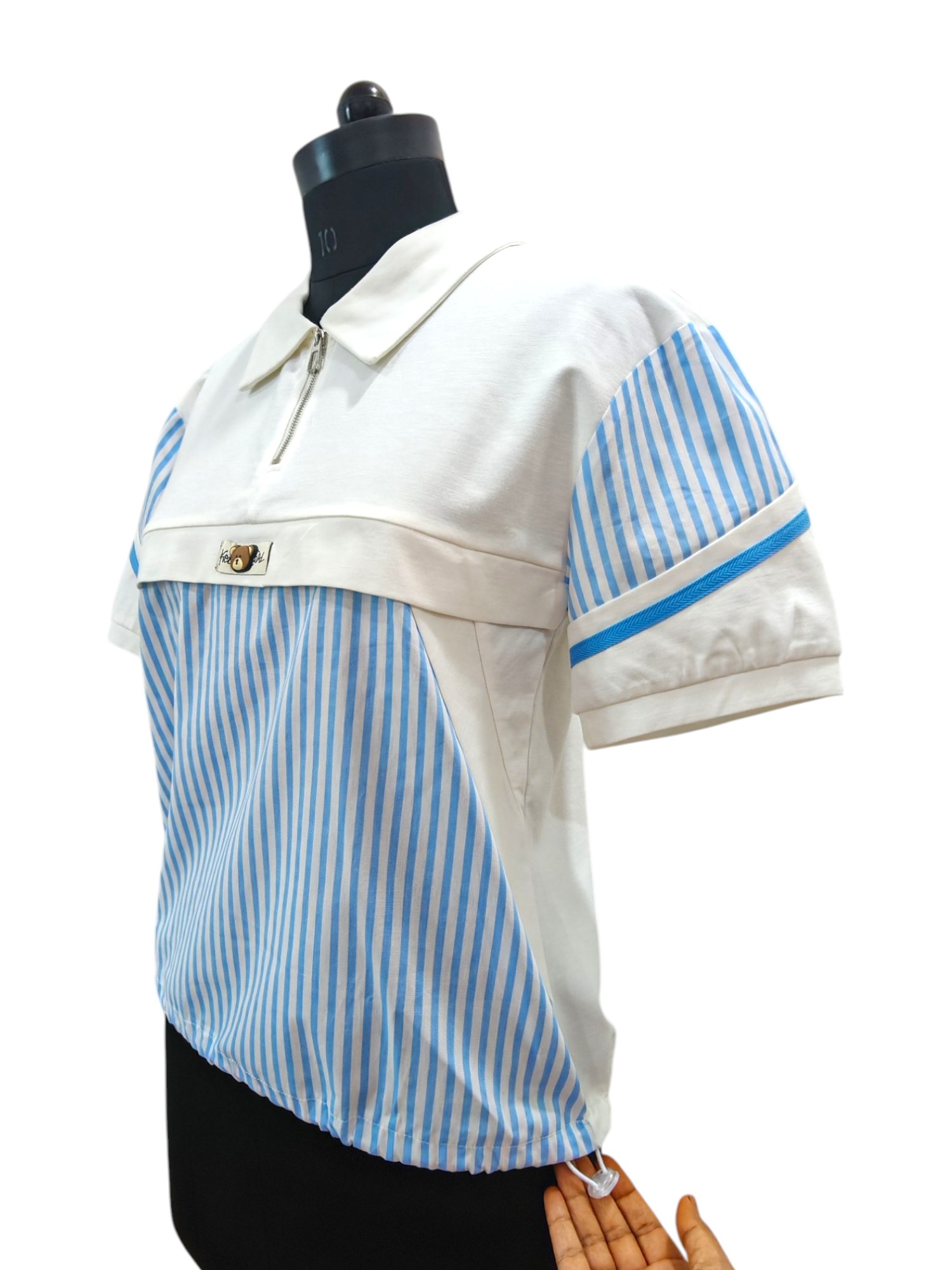 blue_stripes_white_tshirt